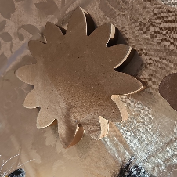 📣Yellow and Black Gnome Spring Decor Set - Picture 7 of 11